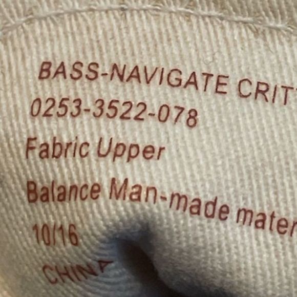 Bass navigate critter canvass shoes size 7M - Picture 6 of 7